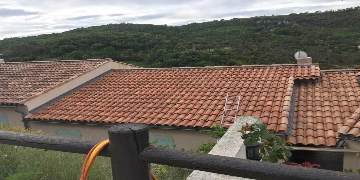 Inspection de toiture par drone à Seine-et-Marne Inspection de toiture par drone à Seine-et-Marne